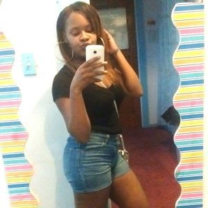 Meet your Posher, Nakeya